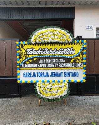 Papan Bunga Duka di Mataram Timur